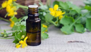 Celandine Juice a körömgomba kezelésére